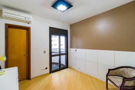 Apartamento para alugar com 155m², 3 quartos e 3 vagas Apartamento para alugar com 155m², 3 quartos e 3 vagasSuíte 1