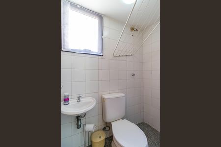 Apartamento para alugar com 155m², 3 quartos e 3 vagas Apartamento para alugar com 155m², 3 quartos e 3 vagasBanheiro de Serviço