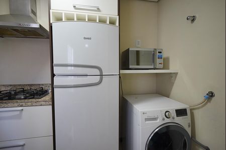 Sala/cozinha de apartamento para alugar com 1 quarto, 50m² em Centro, Florianópolis