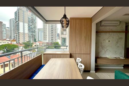 Apartamento para alugar com 56m², 2 quartos e 1 vaga Apartamento para alugar com 56m², 2 quartos e 1 vagaVaranda