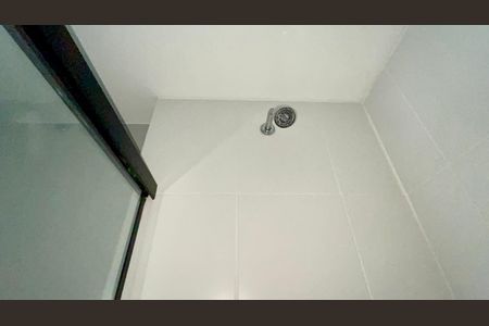 Banheiro de apartamento para alugar com 2 quartos, 56m² em Vila Anglo Brasileira, São Paulo