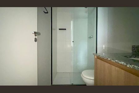 Apartamento para alugar com 56m², 2 quartos e 1 vaga Apartamento para alugar com 56m², 2 quartos e 1 vagaBanheiro da Suíte