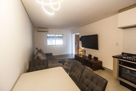 Sala de casa à venda com 2 quartos, 135m² em Nova Aldeinha, Barueri