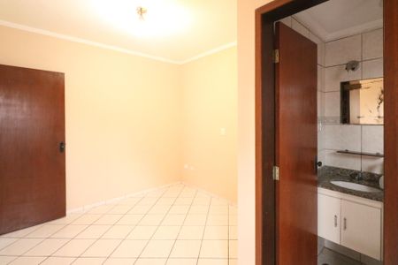 Apartamento para alugar com 87m², 3 quartos e 2 vagas Apartamento para alugar com 87m², 3 quartos e 2 vagasSuíte