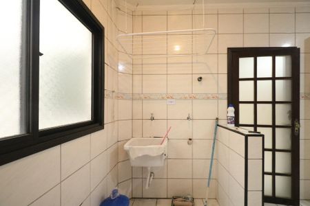 Apartamento para alugar com 87m², 3 quartos e 2 vagas Apartamento para alugar com 87m², 3 quartos e 2 vagasCozinha e Área de Serviço