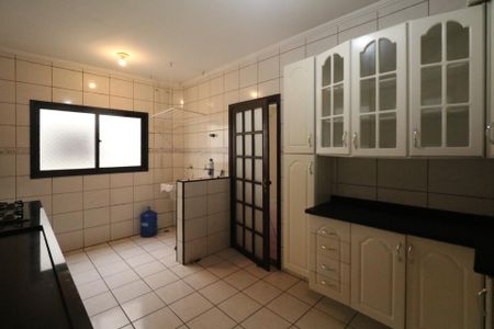 Apartamento para alugar com 87m², 3 quartos e 2 vagas Apartamento para alugar com 87m², 3 quartos e 2 vagasCozinha e Área de Serviço