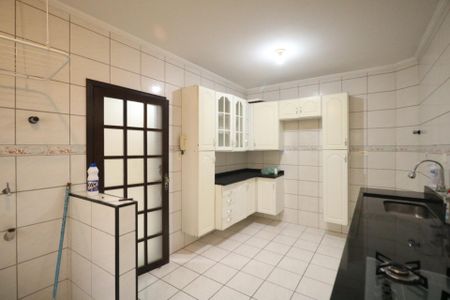 Apartamento para alugar com 87m², 3 quartos e 2 vagas Apartamento para alugar com 87m², 3 quartos e 2 vagasCozinha e Área de Serviço