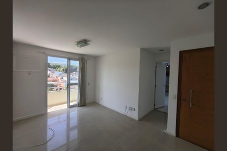 Sala de apartamento para alugar com 2 quartos, 180m² em Tanque, Rio de Janeiro