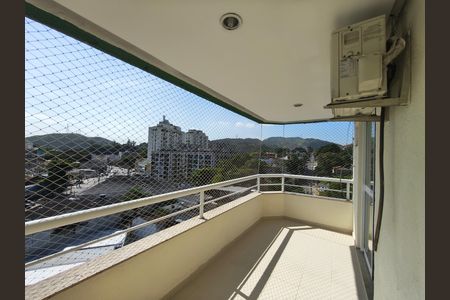 Apartamento à venda com 180m², 2 quartos e 2 vagas Apartamento à venda com 180m², 2 quartos e 2 vagasVaranda da Suíte