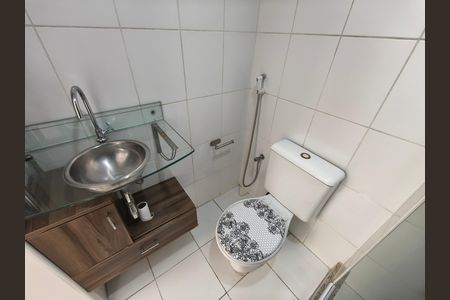 Apartamento à venda com 180m², 2 quartos e 2 vagas Apartamento à venda com 180m², 2 quartos e 2 vagasBanheiro social