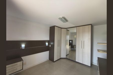 Apartamento à venda com 180m², 2 quartos e 2 vagas Apartamento à venda com 180m², 2 quartos e 2 vagasSuíte