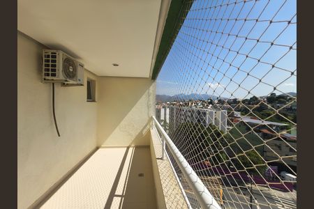 Apartamento à venda com 180m², 2 quartos e 2 vagas Apartamento à venda com 180m², 2 quartos e 2 vagasVaranda da Suíte