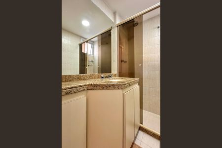 Apartamento para alugar com 90m², 2 quartos e 1 vaga