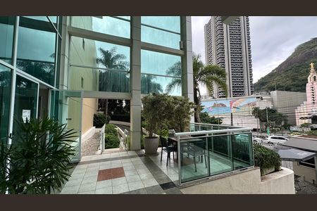 Apartamento para alugar com 90m², 2 quartos e 1 vaga