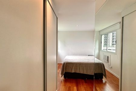 Apartamento para alugar com 90m², 2 quartos e 1 vaga