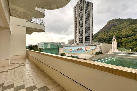 Apartamento para alugar com 90m², 2 quartos e 1 vaga