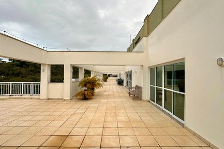 Apartamento para alugar com 90m², 2 quartos e 1 vaga