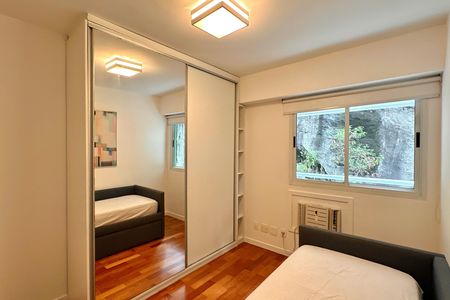 Apartamento para alugar com 90m², 2 quartos e 1 vaga
