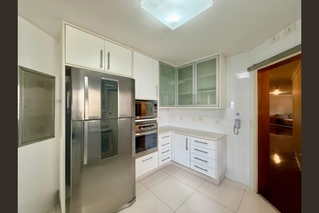 Apartamento para alugar com 200m², 3 quartos e 3 vagasCozinha