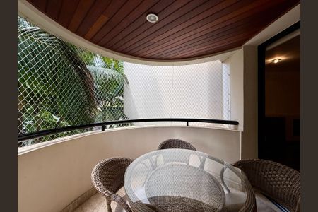 Apartamento para alugar com 200m², 3 quartos e 3 vagasSacada