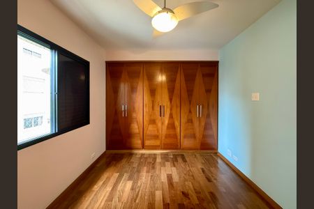 Apartamento para alugar com 200m², 3 quartos e 3 vagasSuíte 2