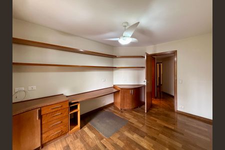 Apartamento para alugar com 200m², 3 quartos e 3 vagasQuarto 3