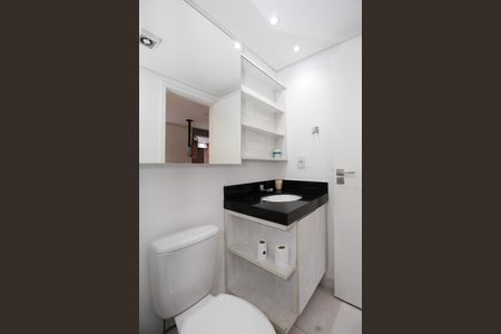 Studio para alugar com 30m², 1 quarto e 1 vaga Studio para alugar com 30m², 1 quarto e 1 vagaBanheiro