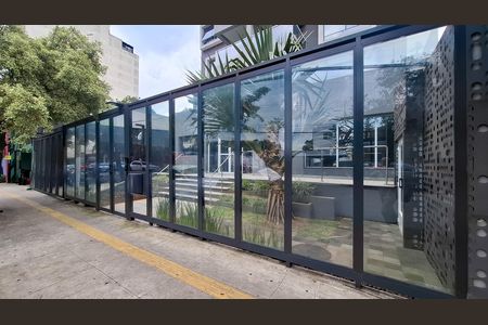 Fachada do Prédio de kitnet/studio para alugar com 1 quarto, 30m² em Pinheiros, São Paulo