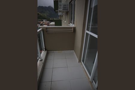 Apartamento à venda com 85m², 2 quartos e 2 vagasVaranda da Sala