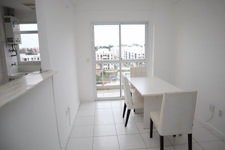 Apartamento à venda com 85m², 2 quartos e 2 vagasSala