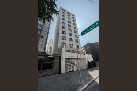 Apartamento para alugar com 35m², 1 quarto e 1 vaga Apartamento para alugar com 35m², 1 quarto e 1 vagaFachada