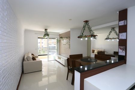 Sala  de apartamento para alugar com 3 quartos, 74m² em Jardim Parque Morumbi, São Paulo