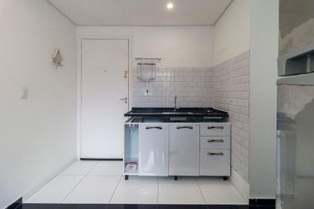 Cozinha de apartamento para alugar com 2 quartos, 36m² em Santo Amaro, São Paulo