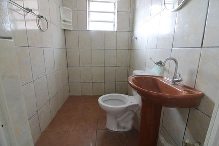 Casa para alugar com 65m², 2 quartos e sem vagaBanheiro da Suíte