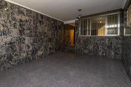 Casa à venda com 141m², 2 quartos e 2 vagasGaragem