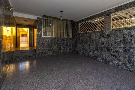 Casa à venda com 141m², 2 quartos e 2 vagasGaragem