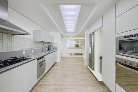 Apartamento à venda com 500m², 4 quartos e 2 vagasCozinha