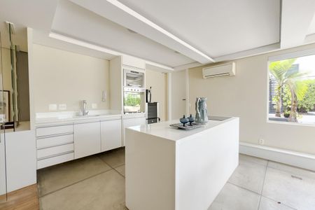 Apartamento à venda com 500m², 4 quartos e 2 vagasCobertura
