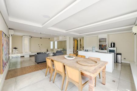 Apartamento à venda com 500m², 4 quartos e 2 vagasCobertura