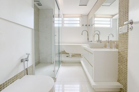 Apartamento à venda com 500m², 4 quartos e 2 vagasBanheiro da Suíte