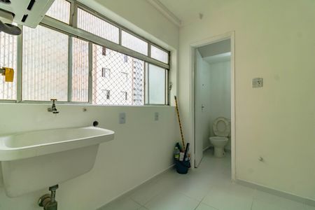 Apartamento para alugar com 70m², 3 quartos e 1 vagaÁrea de Serviço