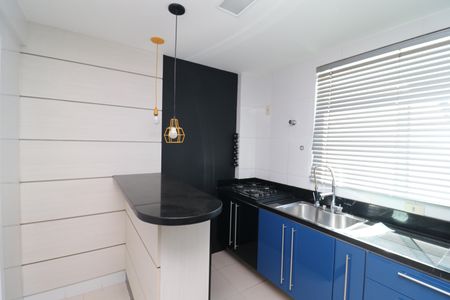 Casa de condomínio para alugar com 101m², 3 quartos e 2 vagasCozinha