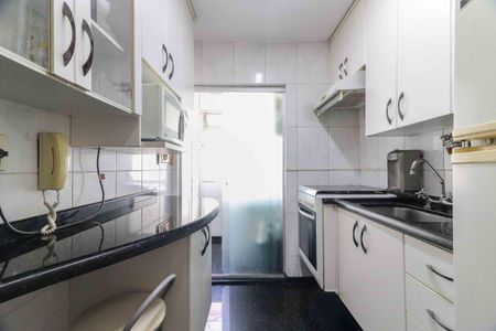 Apartamento à venda com 55m², 2 quartos e 1 vaga Apartamento à venda com 55m², 2 quartos e 1 vagaCozinha e Área de Serviço