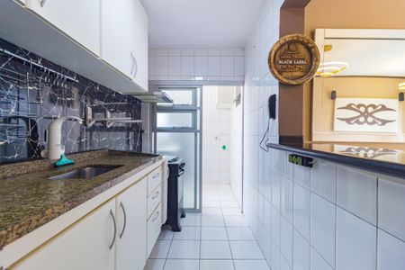 Apartamento à venda com 58m², 2 quartos e 2 vagas Apartamento à venda com 58m², 2 quartos e 2 vagasCozinha
