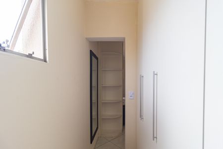 Apartamento à venda com 58m², 2 quartos e 2 vagas Apartamento à venda com 58m², 2 quartos e 2 vagasQuarto 2 - Closet