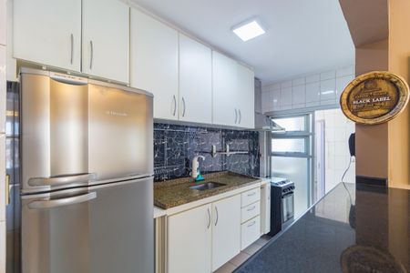 Apartamento à venda com 58m², 2 quartos e 2 vagas Apartamento à venda com 58m², 2 quartos e 2 vagasCozinha