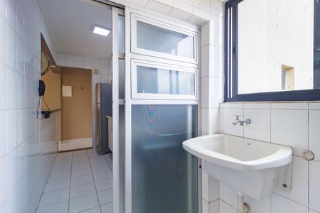 Apartamento à venda com 58m², 2 quartos e 2 vagas Apartamento à venda com 58m², 2 quartos e 2 vagasÁrea de Serviço