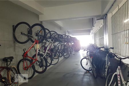 Apartamento à venda com 65m², 1 quarto e 1 vaga Apartamento à venda com 65m², 1 quarto e 1 vagaÁrea Comum - Bicletário