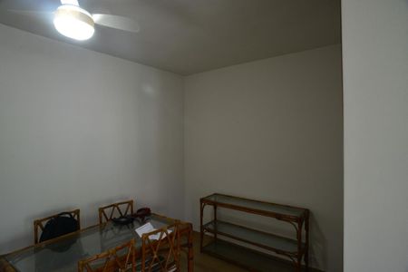 Apartamento à venda com 65m², 1 quarto e 1 vaga Apartamento à venda com 65m², 1 quarto e 1 vagaSala