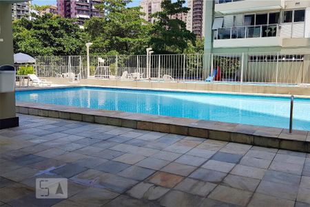 Apartamento à venda com 65m², 1 quarto e 1 vaga Apartamento à venda com 65m², 1 quarto e 1 vagaÁrea Comum - Piscina